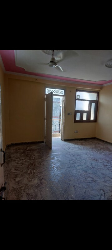 Room in 1 BHK Apartment at Aadharshila Apartment, Sarita Vihar – for Rent