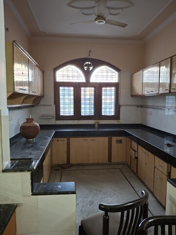 Team Area in 5 BHK Independent House at Jawahar Nagar – for Sale