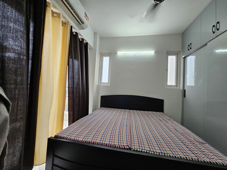 Bedroom, signature-the-serenas 2 Bedroom 724 Sq.Ft. Apartment In Sohna Sector 36 Gurgaon 9026481
