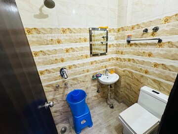 Team Area in 1 BHK Builder Floor at Niti Khand – for Rent