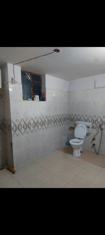Bathroom in 1 BHK Apartment at Sarita Vihar Pocket-C RWA, Sarita Vihar – for Rent