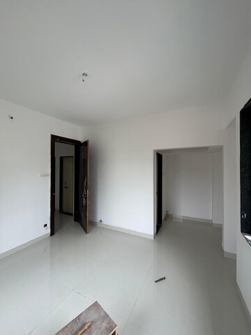 Room in 2 BHK Apartment at Sanjeevani Ashtagandh, Baner – for Rent
