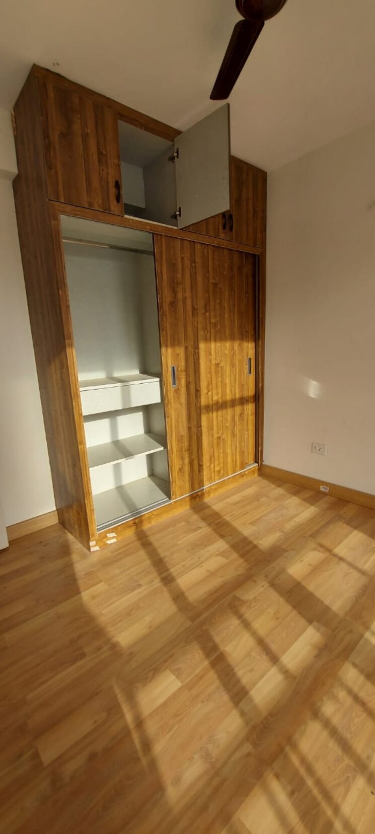 Room, puri-aman-vilas 3 Bedroom 200 Sq.Yd. Builder Floor In Sector 89 Faridabad 9026490