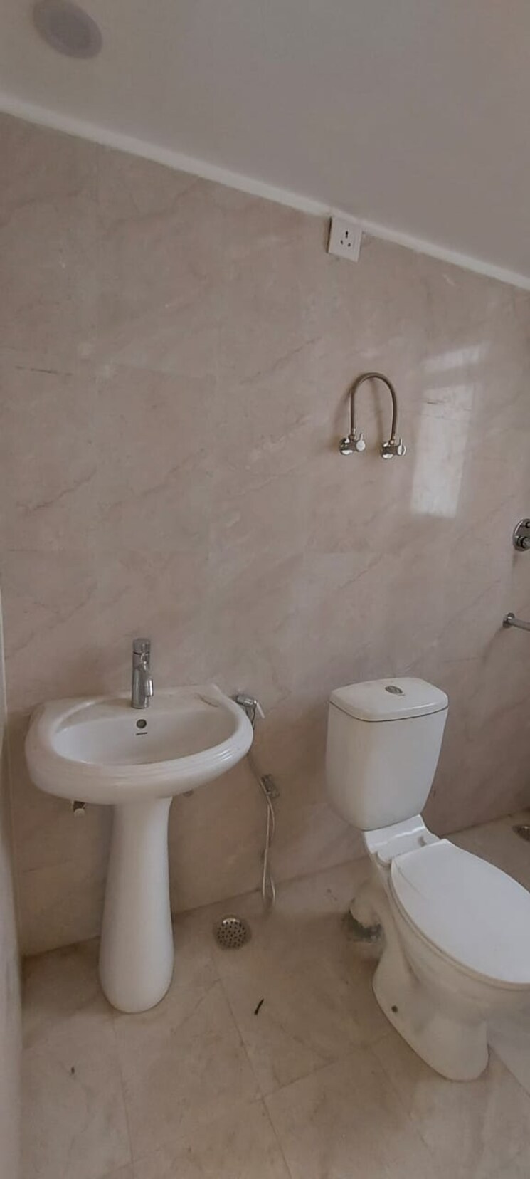 Bathroom, puri-aman-vilas 3 Bedroom 200 Sq.Yd. Builder Floor In Sector 89 Faridabad 9026490