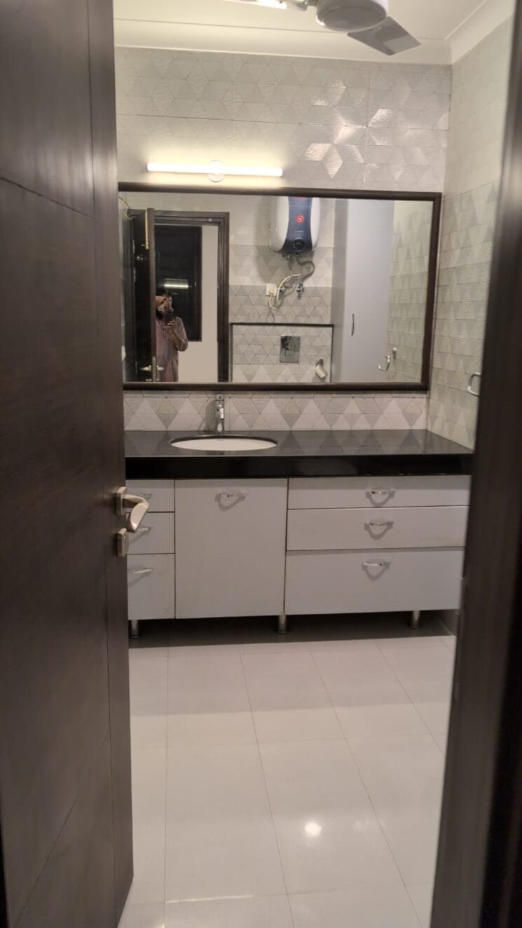 Kitchen, greater kailash ii 4 Bedroom 300 Sq.Ft. Builder Floor In Greater Kailash ii Delhi 9026499