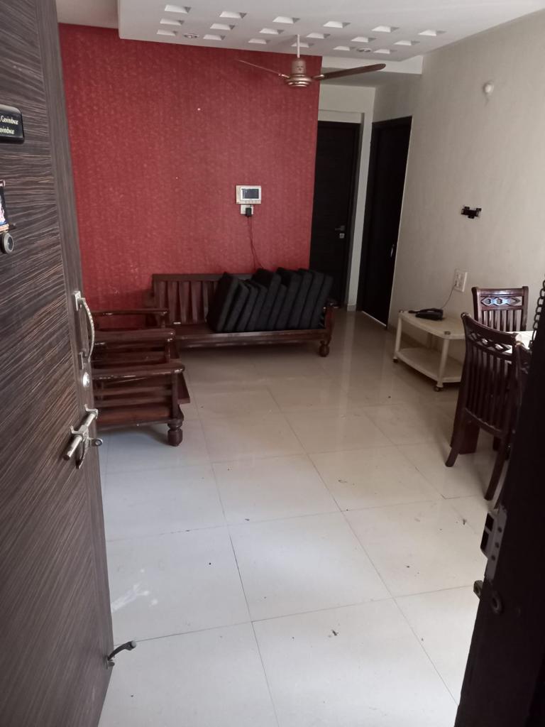2 BHK Apartment For Rent in Yash Wisteria