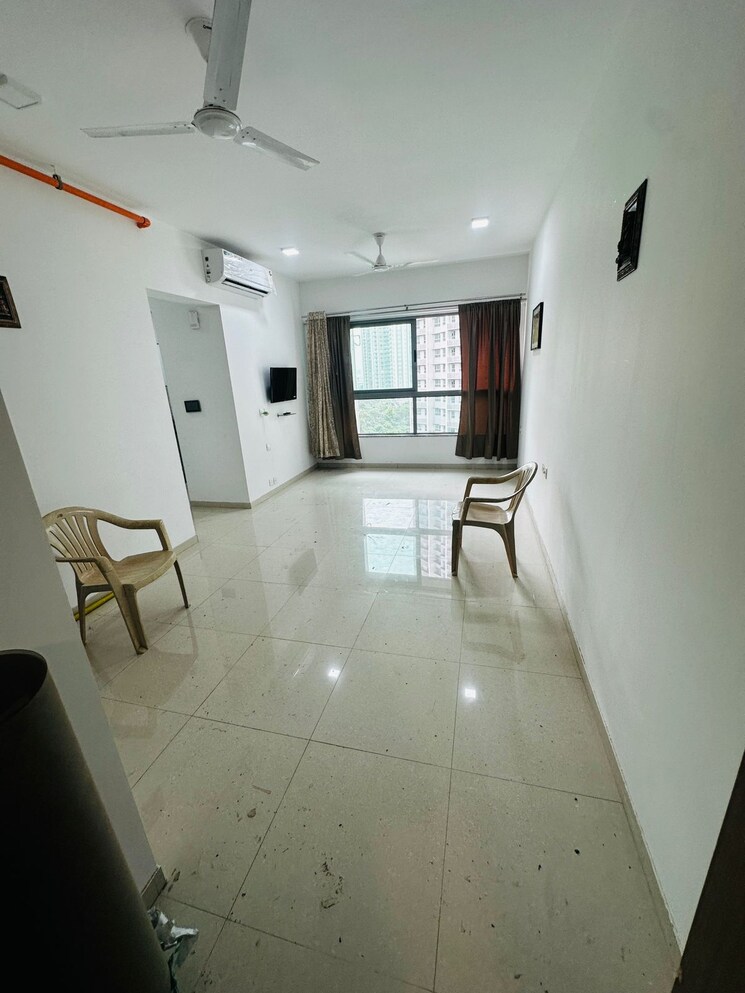 Living Room, kolshet road 2 Bedroom 761 Sq.Ft. Apartment In Kolshet Road Thane 9026503