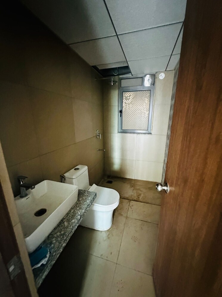 Bathroom, kolshet road 2 Bedroom 761 Sq.Ft. Apartment In Kolshet Road Thane 9026503
