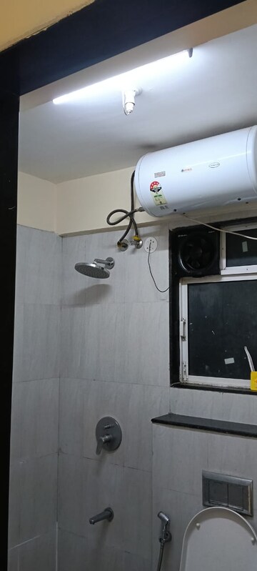 Furnished Amenities in 2 BHK Apartment at Rite Skyluxe, Chembur – for Rent