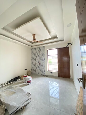 Bedroom in 3 BHK Builder Floor at Parklands, Sector 85 – for Rent