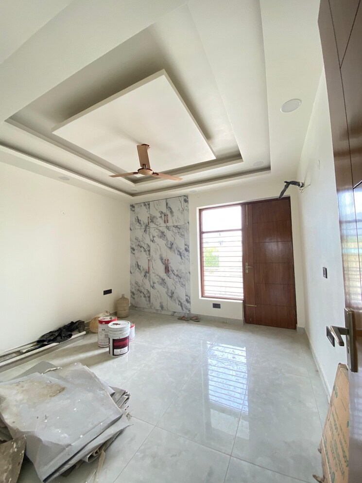 Bedroom, parklands 3 Bedroom 250 Sq.Yd. Builder Floor In Sector 85 Faridabad 9026509