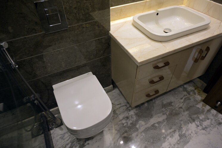 Master Bedroom, greater kailash i 4 Bedroom 300 Sq.Yd. Builder Floor In Greater Kailash I Delhi 9026538