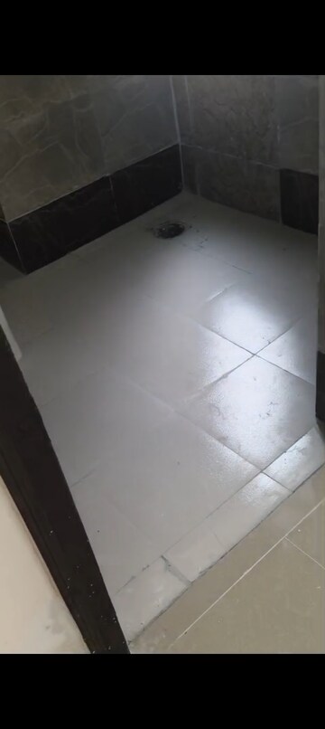 Room in 2 BHK Apartment at Supertech Ecovillage I, Sector 1 Greater Noida – for Rent