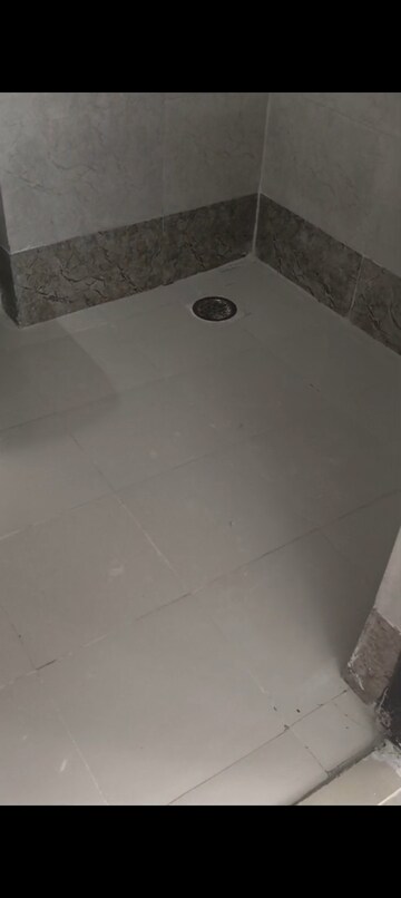 Room in 2 BHK Apartment at Supertech Ecovillage I, Sector 1 Greater Noida – for Rent