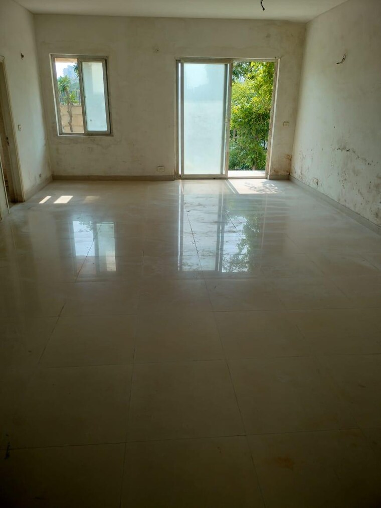 Room, bptp-park-elite-premium 5 Bedroom 350 Sq.Yd. Apartment In Sector 84 Faridabad 9026555