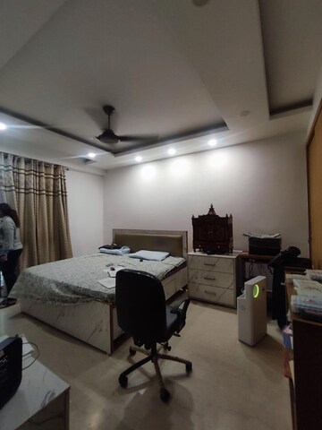 Team Area in 4 BHK Builder Floor at Saket – for Rent