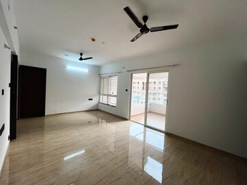 Room in 2 BHK Apartment at VTP Leonara, Mahalunge – for Rent