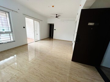 Room in 2 BHK Apartment at VTP Leonara, Mahalunge – for Rent