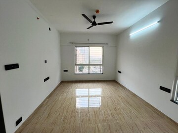 Room in 2 BHK Apartment at VTP Leonara, Mahalunge – for Rent