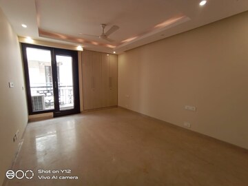 Room in 4 BHK Builder Floor at Greater Kailash I – for Rent