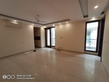 Room in 4 BHK Builder Floor at Greater Kailash I – for Rent