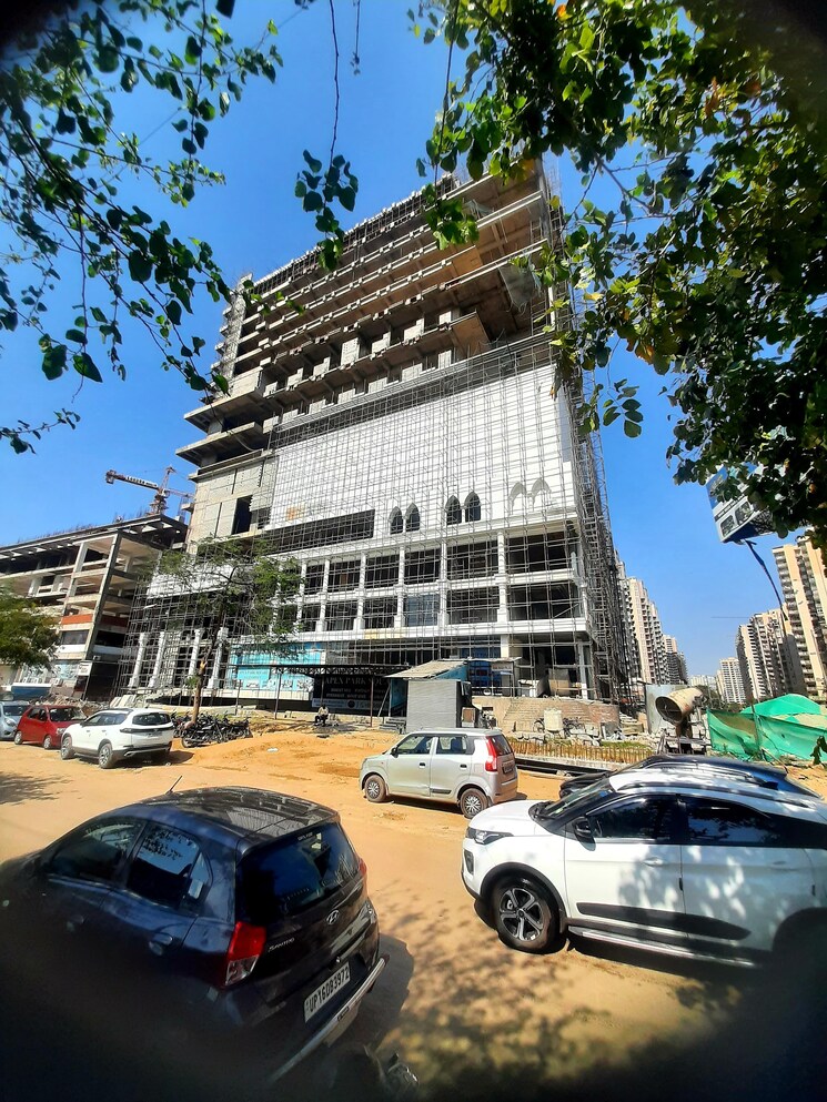 Exterior View, apex-park-square Commercial Shop 350 Sq.Ft. In Sector 16b Greater Noida Greater Noida 9026575