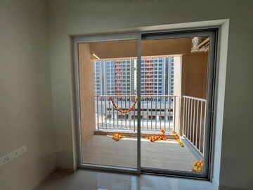 Room in 2 BHK Apartment at Godrej Green Cove, Mahalunge – for Rent