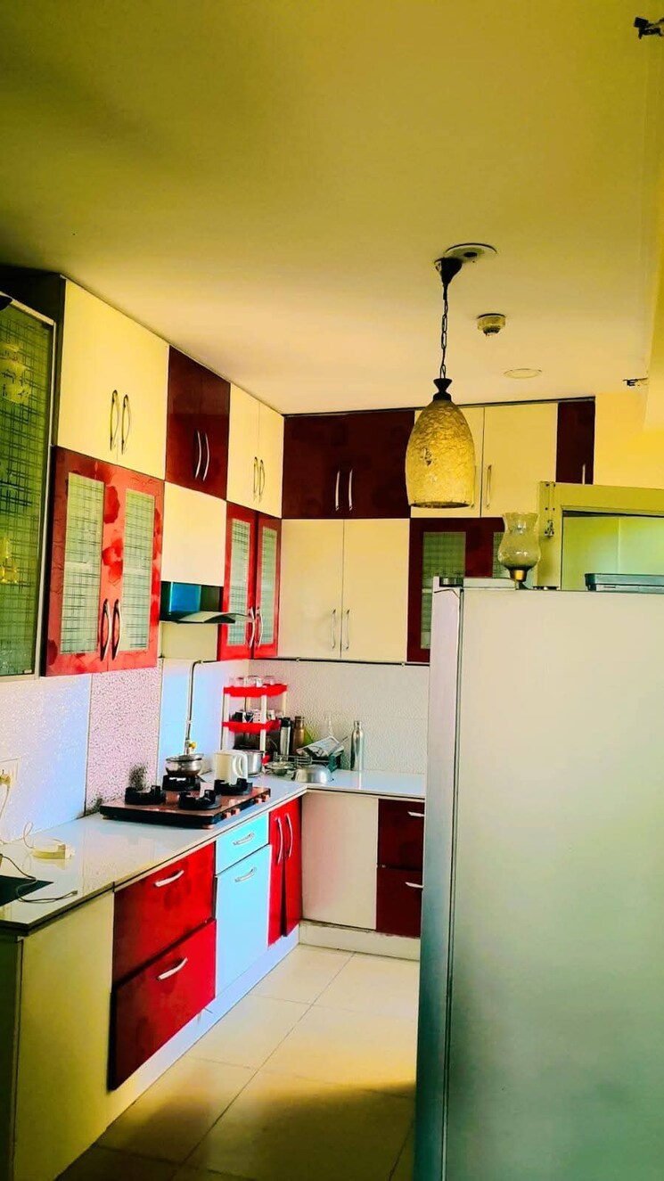 Kitchen, ip extension 3 Bedroom 1600 Sq.Ft. Apartment In Ip Extension Delhi 9026583