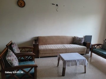 Living Room in 3 BHK Builder Floor at Sector 89 – for Rent