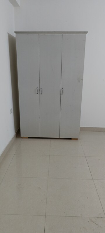 Furnished Amenities in 3 BHK Builder Floor at Saket – for Rent