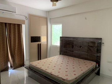 Bedroom in 4 BHK Apartment at Purvanchal Royal City, Chi V Greater Noida – for Rent