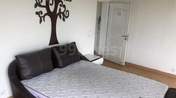 Team Area in 4 BHK Apartment at Purvanchal Royal City, Chi V Greater Noida – for Rent