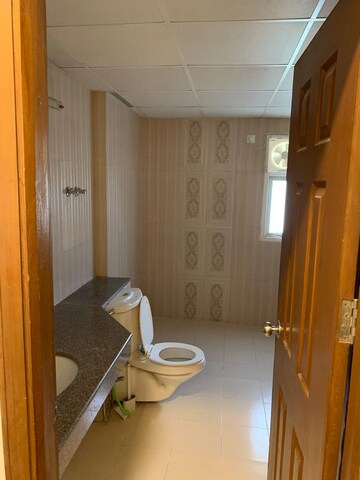 Team Area in 4 BHK Apartment at Purvanchal Royal City, Chi V Greater Noida – for Rent