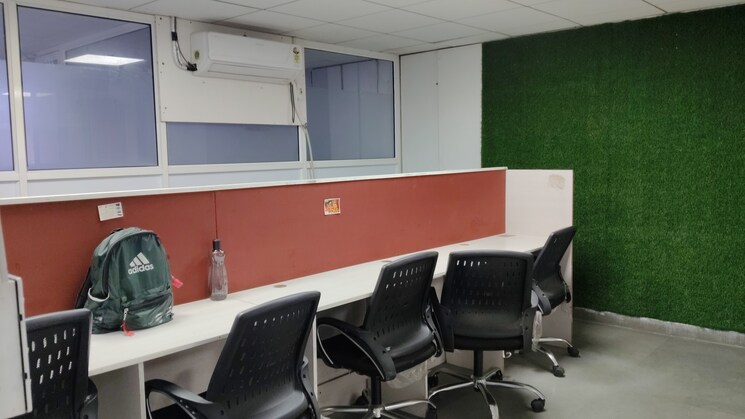 Team Area, sector 2 Commercial Office Space 550 Sq.Ft. In Sector 2 Noida 9026005