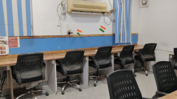 Team Area, sector 3 Commercial Office Space 550 Sq.Ft. In Sector 3 Noida 9026620