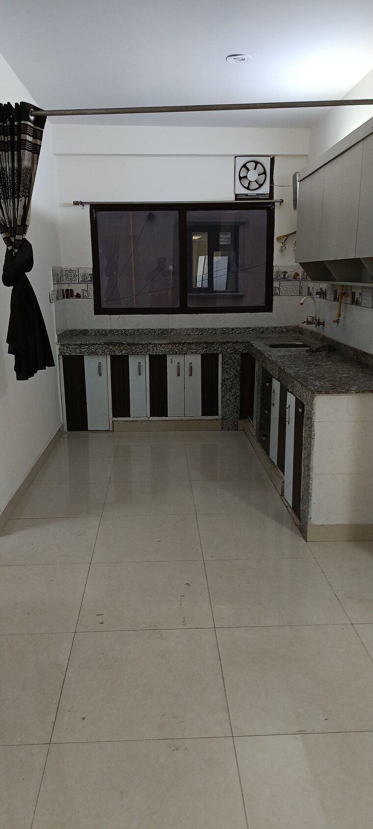 Kitchen, saket 3 Bedroom 1500 Sq.Ft. Builder Floor In Saket Delhi 9026655