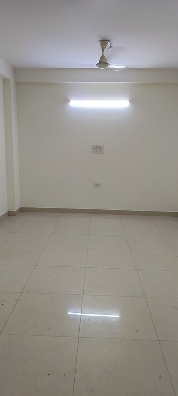 Room in 3 BHK Builder Floor at Saket – for Sale