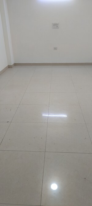 Furnished Amenities in 3 BHK Builder Floor at Saket – for Sale