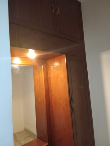 Furnished Amenities in 2 BHK Builder Floor at Sector 69 – for Rent