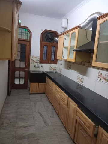 Kitchen in 2 BHK Builder Floor at Sector 69 – for Rent