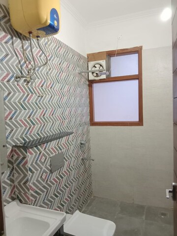 Bathroom in 2 BHK Builder Floor at Sector 69 – for Rent