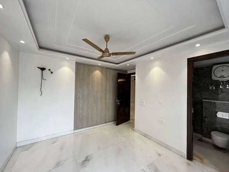 Room, subhash nagar 2 Bedroom 110 Sq.Yd. Builder Floor In Subhash Nagar Delhi 9026661