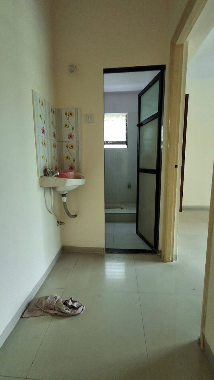 Bathroom, yuvraj-bonzer-carnival 2 Bedroom 1100 Sq.Ft. Apartment In Kharghar Navi Mumbai 9026657