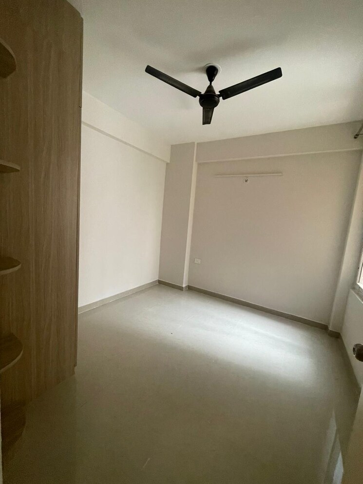 Room, shree-vardhman-green-court 2 Bedroom 690 Sq.Ft. Apartment In Sector 90 Gurgaon 9026677