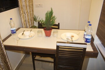 Team Area in 4 BHK Villa at Kopar Khairane – for Rent