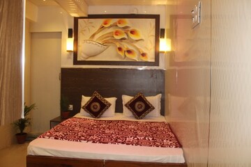 Bedroom in 4 BHK Villa at Kopar Khairane – for Rent