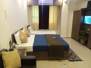 Living Room in 4 BHK Villa at Kopar Khairane – for Rent