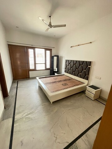 3 BHK Builder Floor For Rent in Sector 79