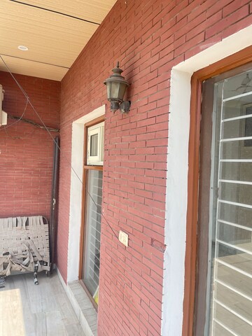 Building Lobby in 3 BHK Builder Floor at Sector 79 – for Rent