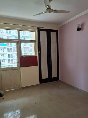 Room in 2 BHK Apartment at KW Srishti, Raj Nagar Extension – for Rent
